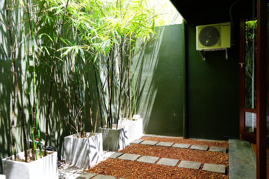 Lespri Grand Hotel Negombo Phòng bức ảnh