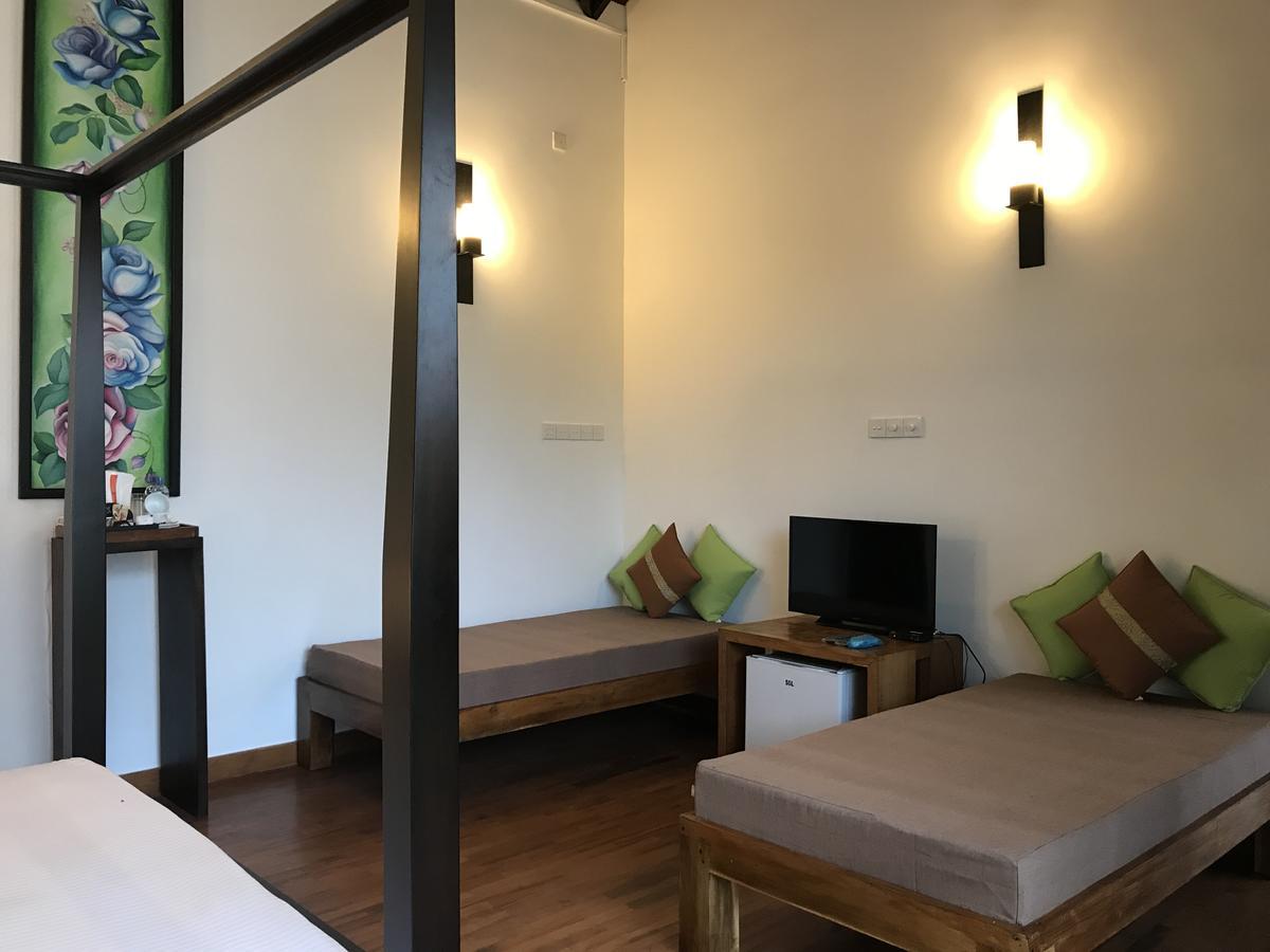 Lespri Grand Hotel Negombo Ngoại thất bức ảnh