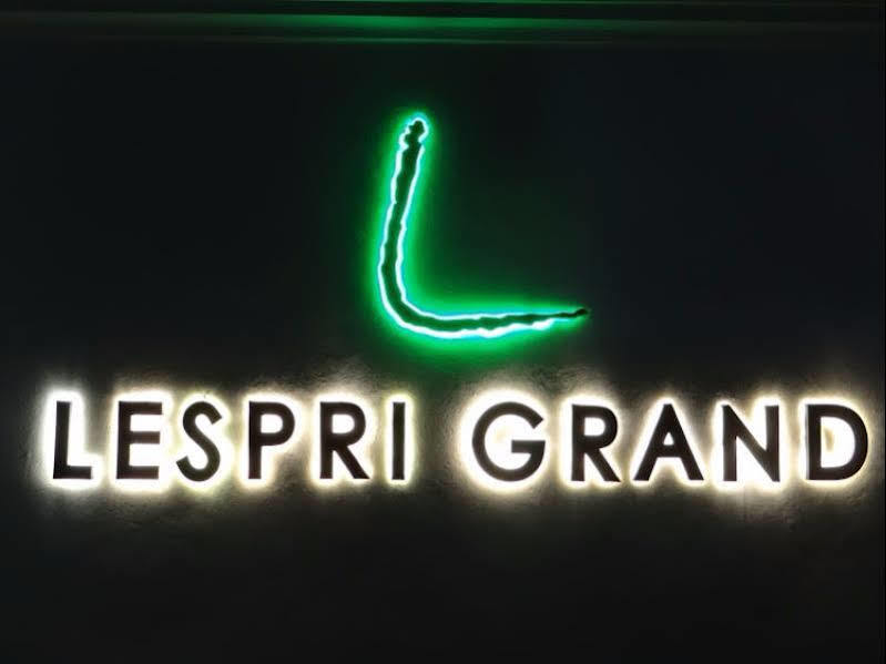 Lespri Grand Hotel Negombo Ngoại thất bức ảnh